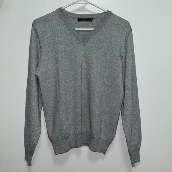 Bluespheres Original Firenze Men's Gray V-Neck Sweater – Size Small. - Picture 6 of 7